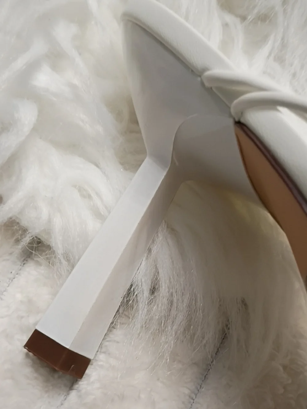 New Wild Pair Eross White Heeled Lace Up Strappy High Heel Sandals 10.5